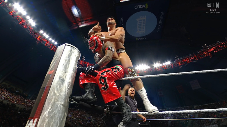 Page and Rey on the ropes