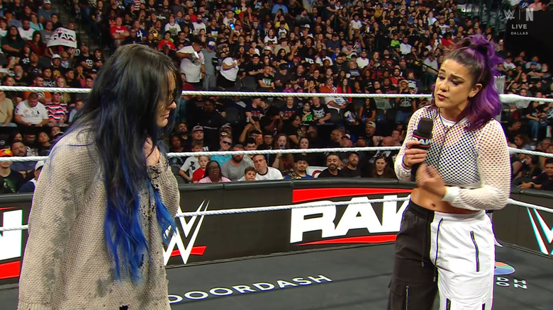 Valkyria and Bayley both in the ring