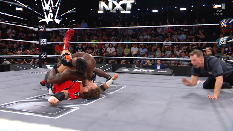 Carver pinning Walker
