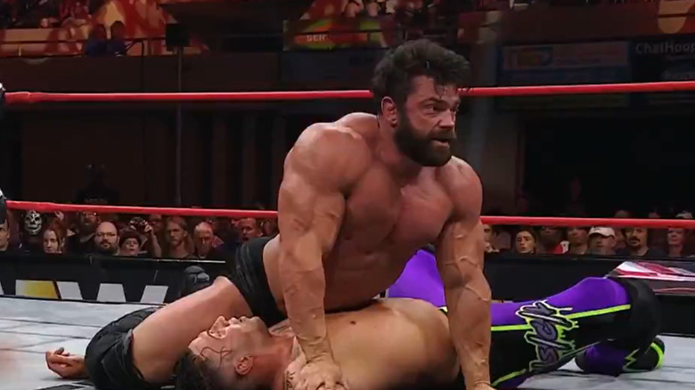 Brian Cage pins Zachary Wentz